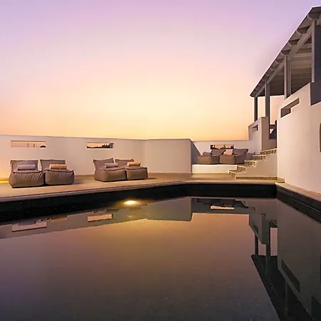 Sunrise Accommodation By Mr And Mrs White Hotel 3*